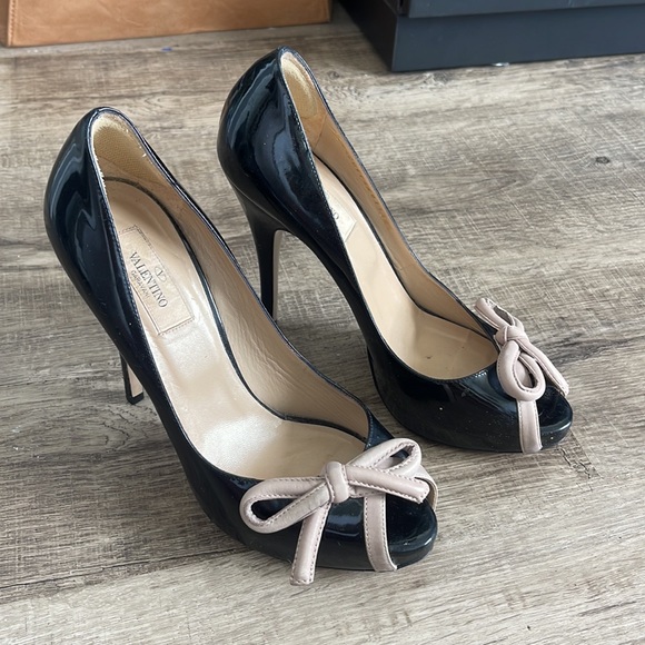 Valentino Shoes - Valentino peep toe leather / patent leather pumps / heels